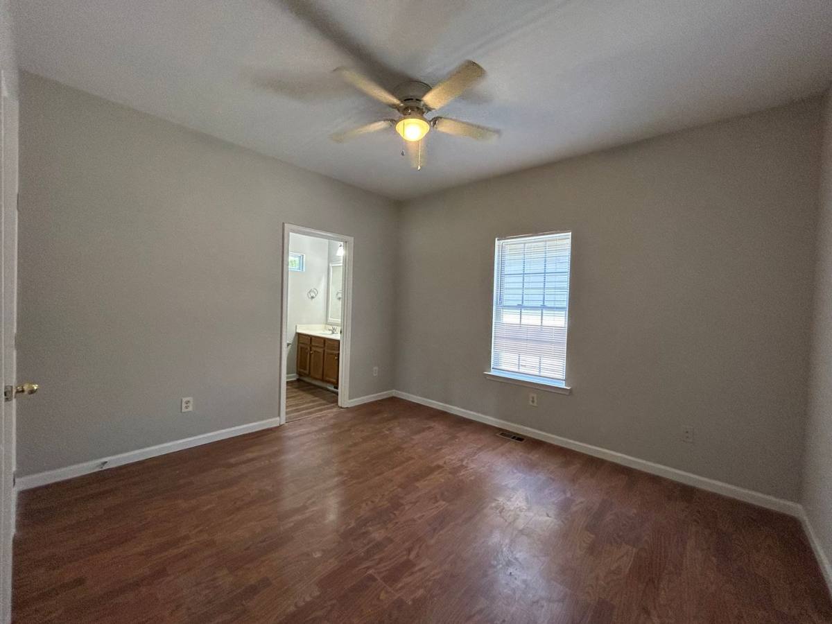 House for rent at 433 Evans St, Wilmington, NC 28405