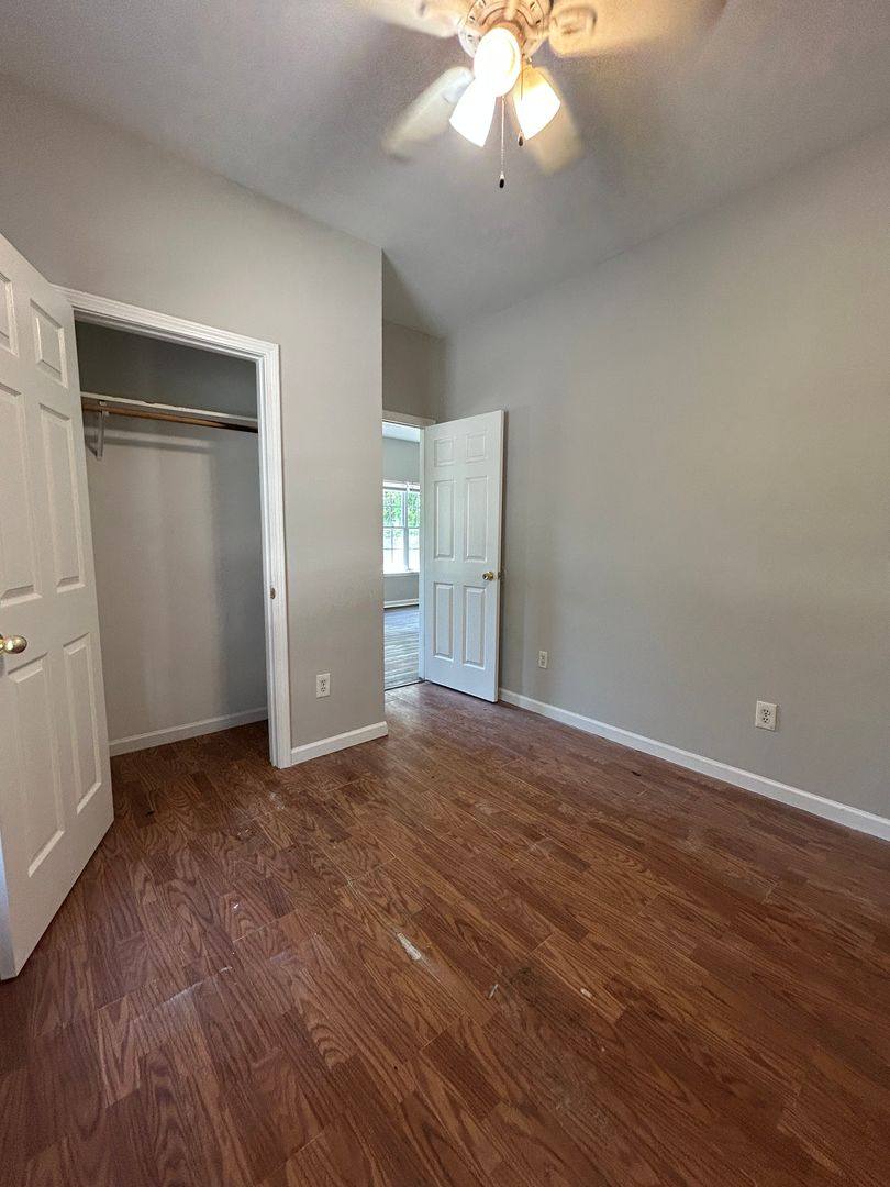 House for rent at 433 Evans St, Wilmington, NC 28405