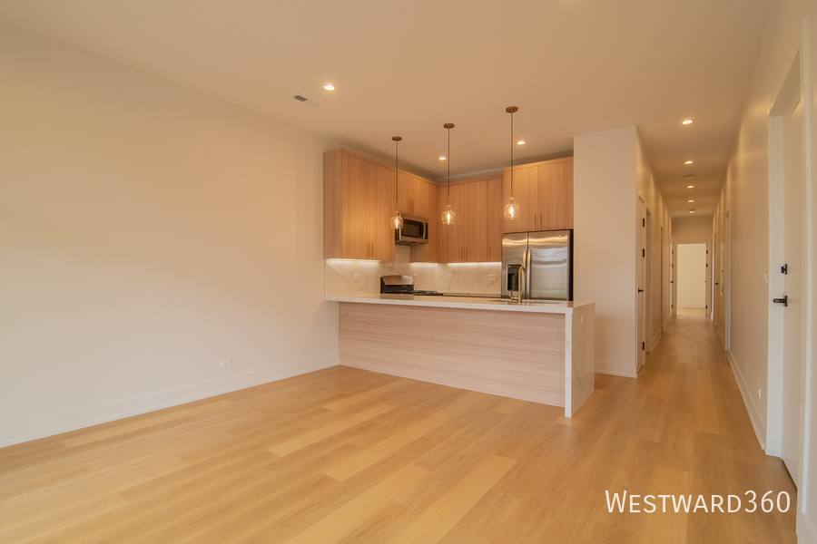 Apartment for rent at 2046 W Washington Blvd #3, Chicago, IL 60612