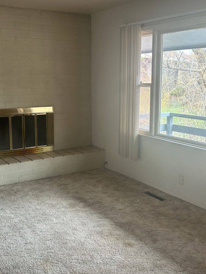 Apartment for rent at 1331 Clark Ave, Billings, MT 59101