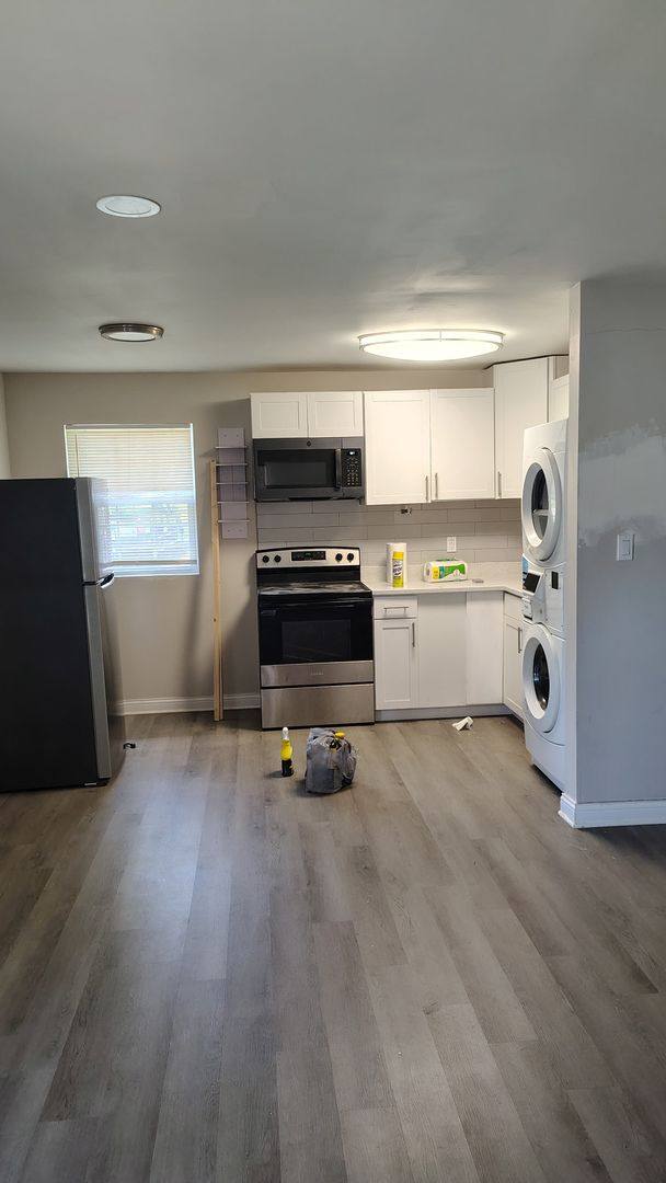 Apartment for rent at 710 W Mill St, Carbondale, IL 62901