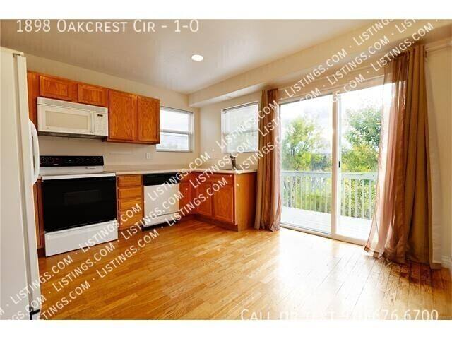 Townhouse for rent at 1898 Oakcrest Circle #1-O, Castle Rock, CO 80104
