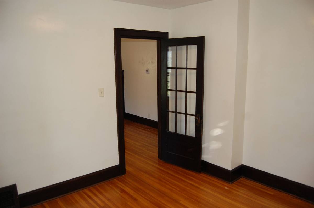 Apartment for rent at 1345 B St, Lincoln, NE 68502