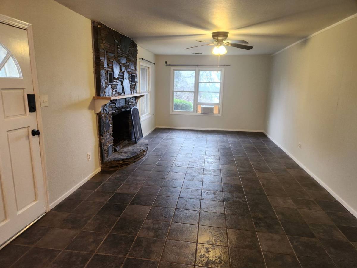House for rent at 560 Landis Circle, Auburn, CA 95603
