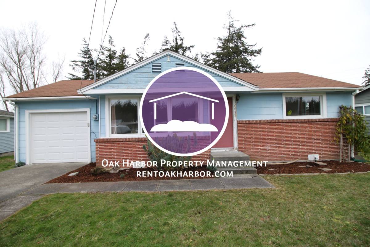 House for rent at 441 NE Regatta Dr, Oak Harbor, WA 98277