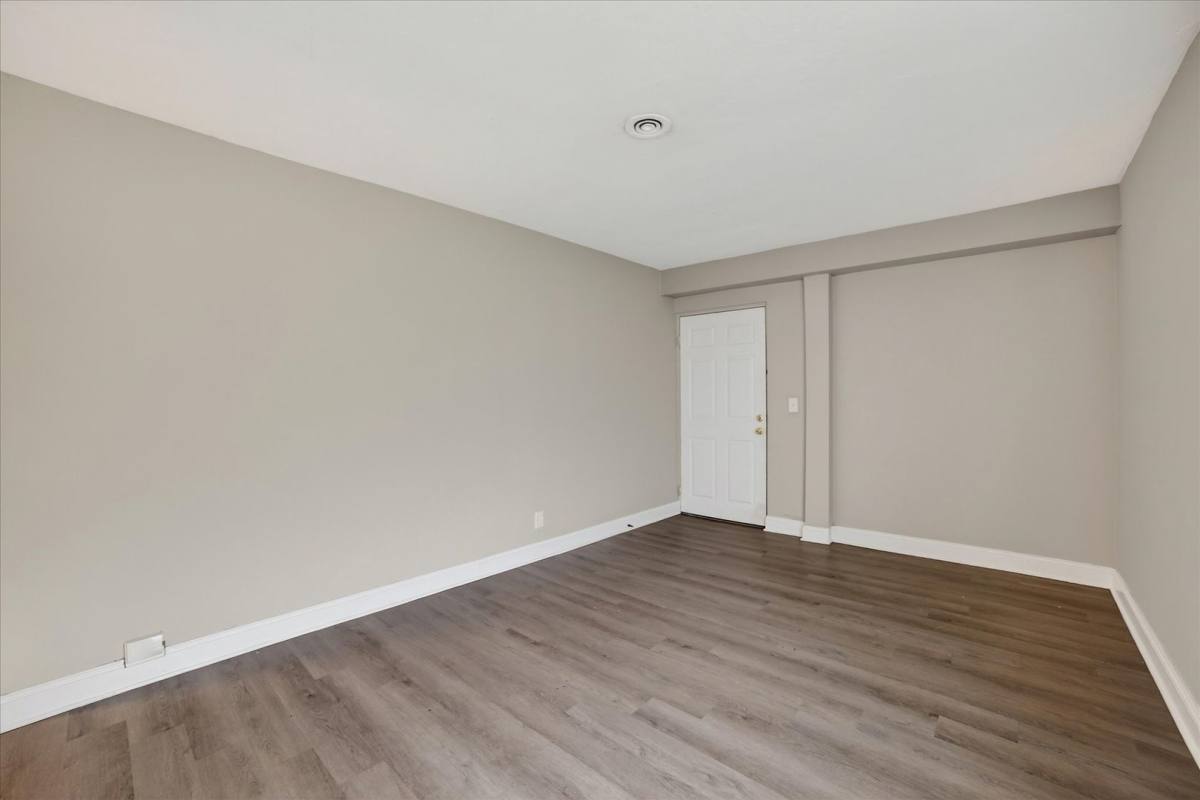 Apartment for rent at 18963 Hilliard Blvd, Rocky River, OH 44116