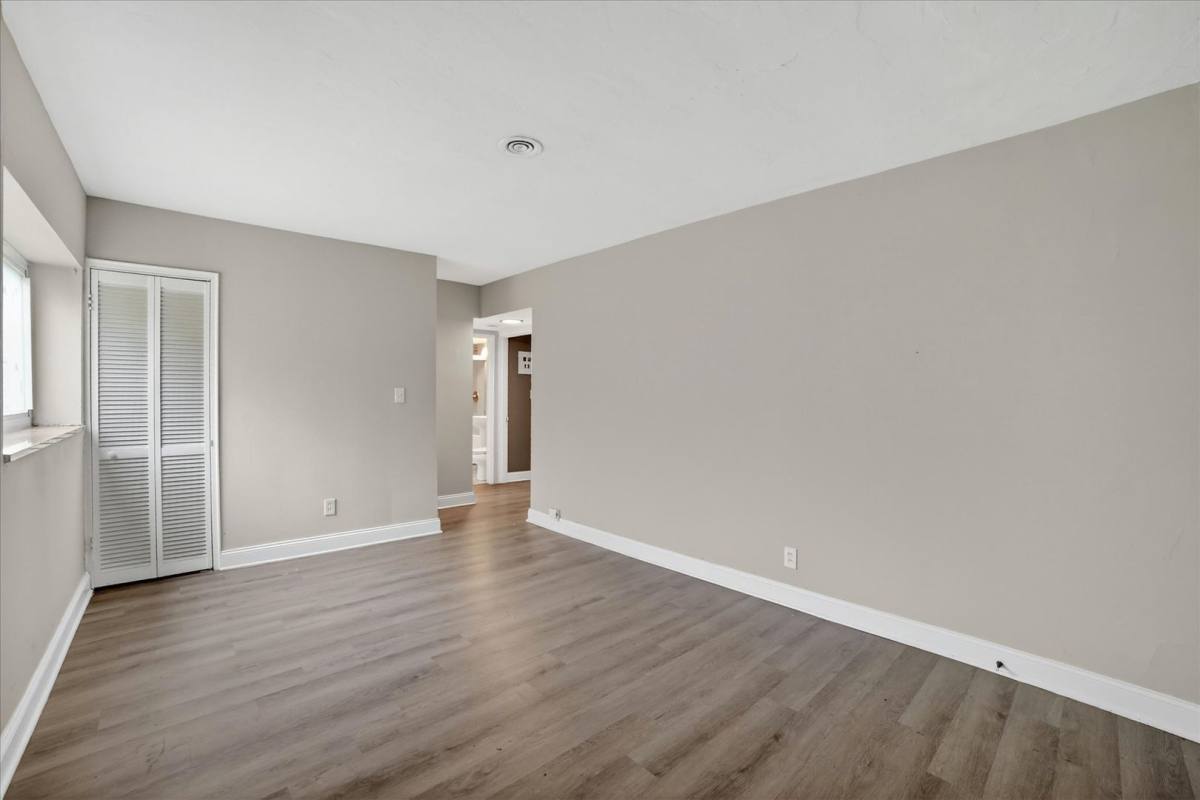 Apartment for rent at 18963 Hilliard Blvd, Rocky River, OH 44116
