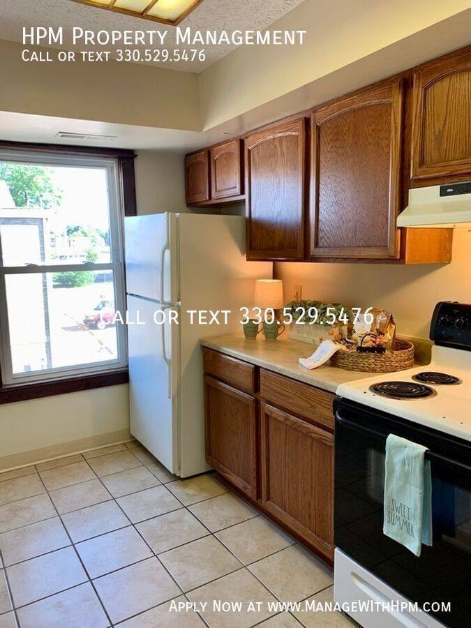 Apartment for rent at 1348 Cleveland Ave NW #3, Canton, OH 44703