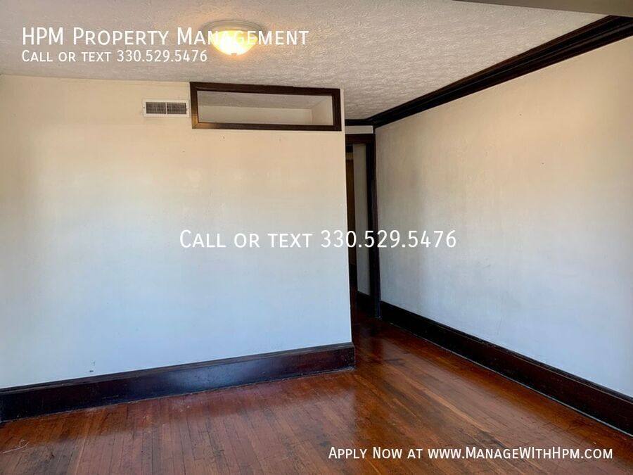 Apartment for rent at 1348 Cleveland Ave NW #3, Canton, OH 44703