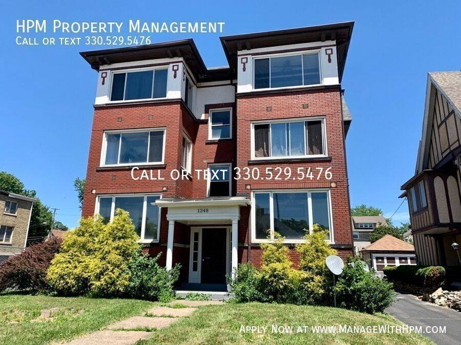 Apartment for rent at 1348 Cleveland Ave NW #3, Canton, OH 44703