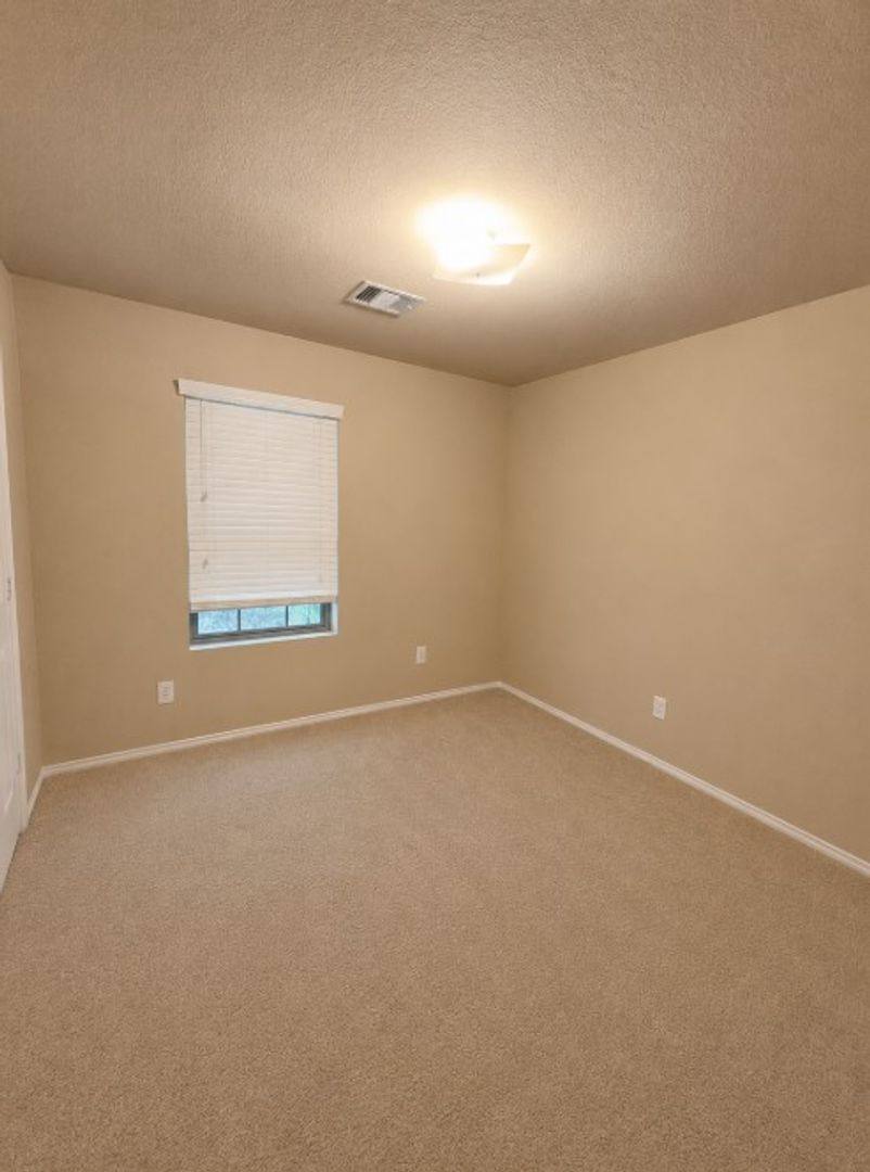 House for rent at 811 Lovebug Lane, Conroe, TX 77301