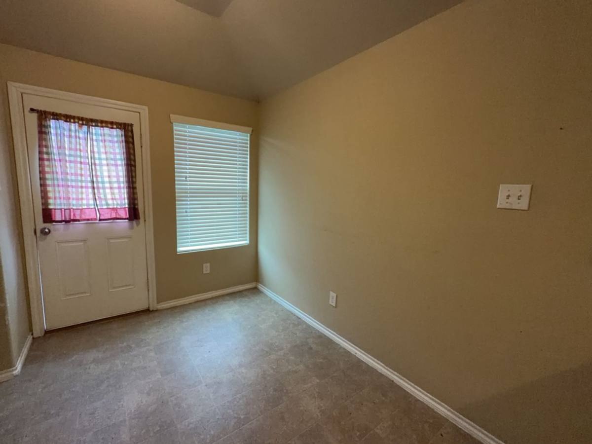 House for rent at 811 Lovebug Lane, Conroe, TX 77301