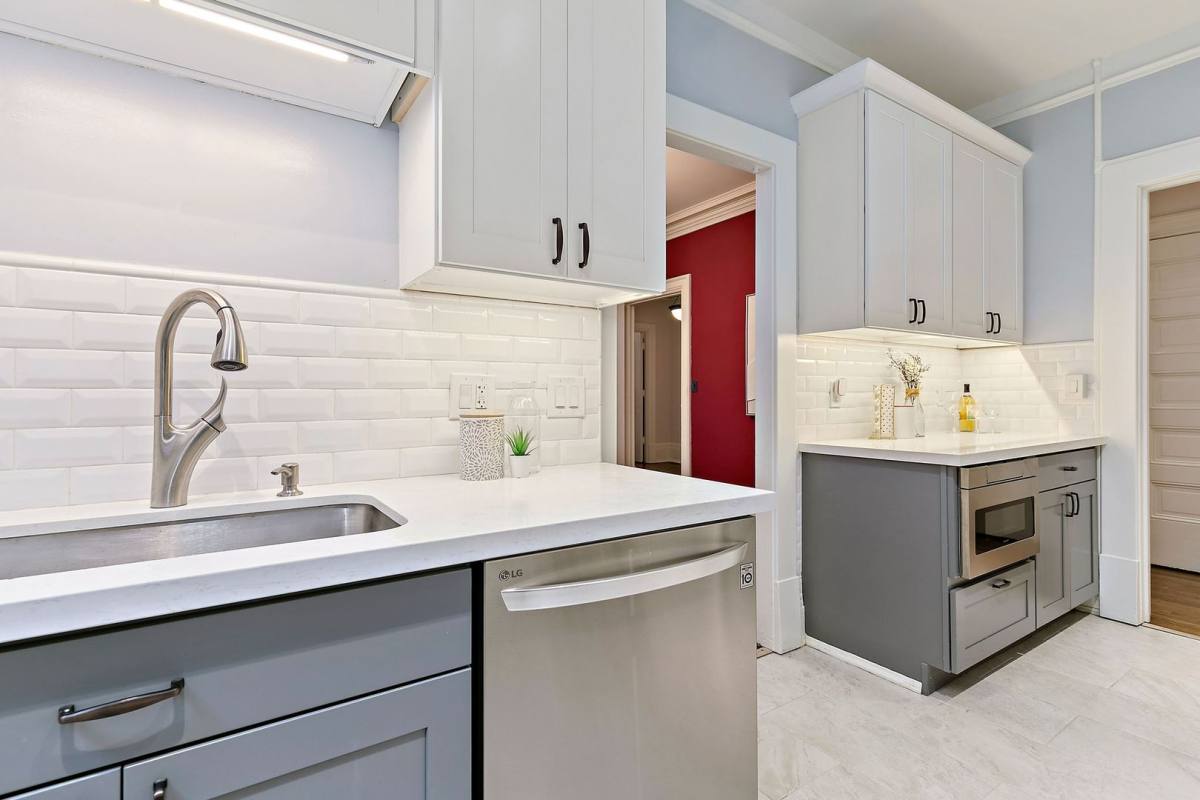 Condo for rent at 615 Boren Ave, Seattle, WA 98104