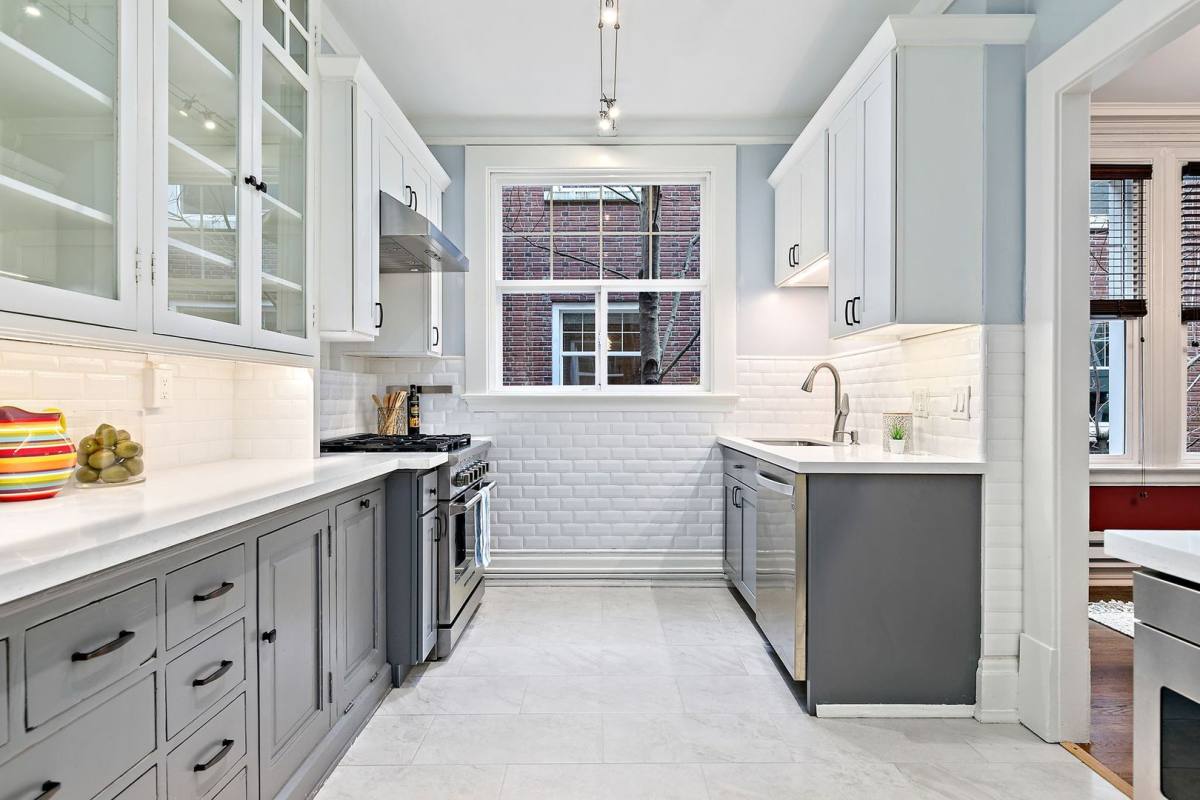 Condo for rent at 615 Boren Ave, Seattle, WA 98104