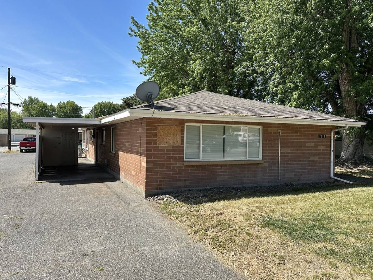 Apartment for rent at 1619 W 5th Ave, Kennewick, WA 99336