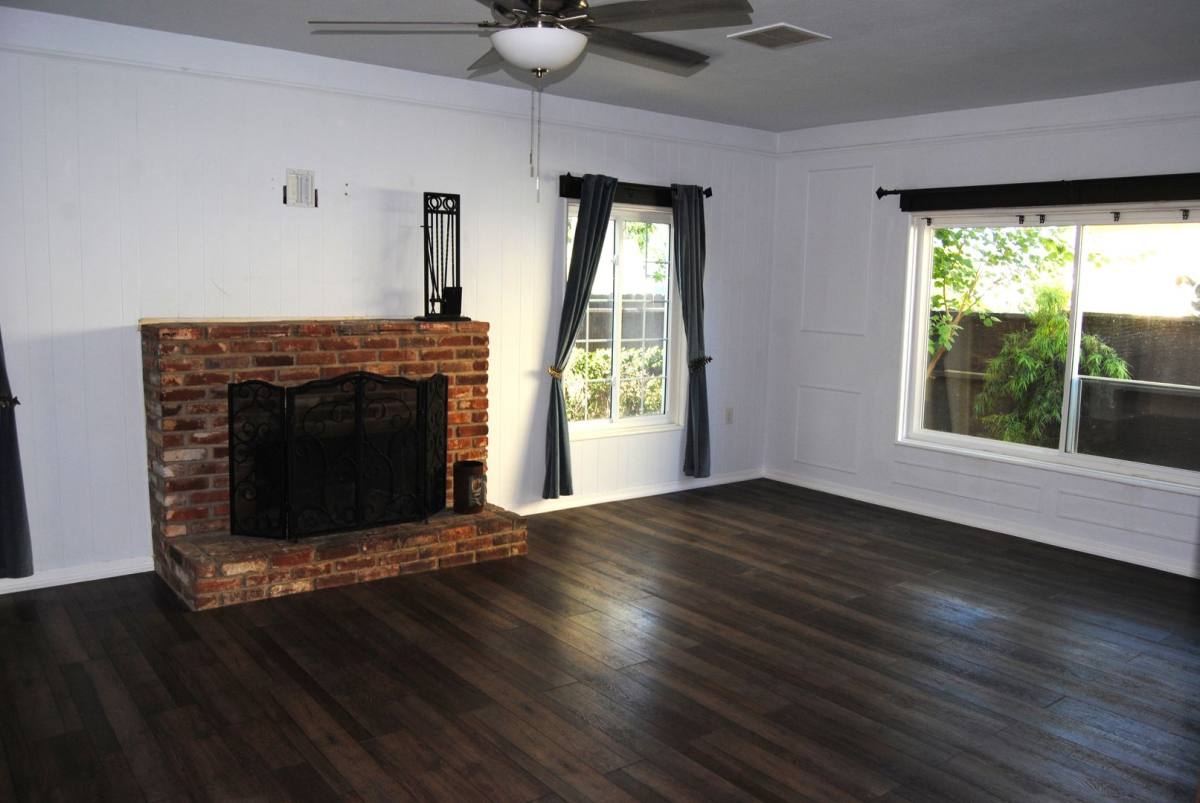 House for rent at 114 Flower St, Bakersfield, CA 93305