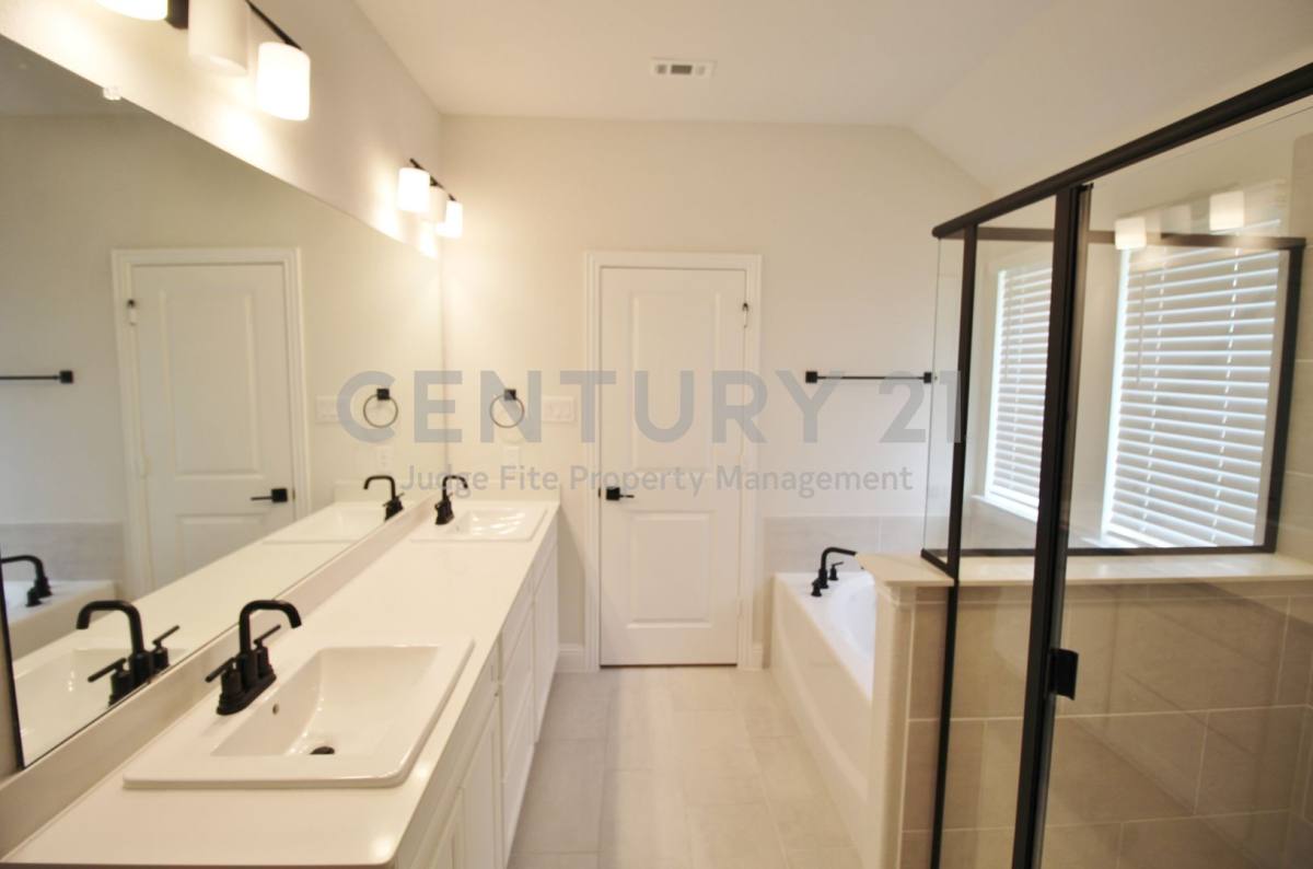 House for rent at 1124 Longhorn Lane, Forney, TX 75126