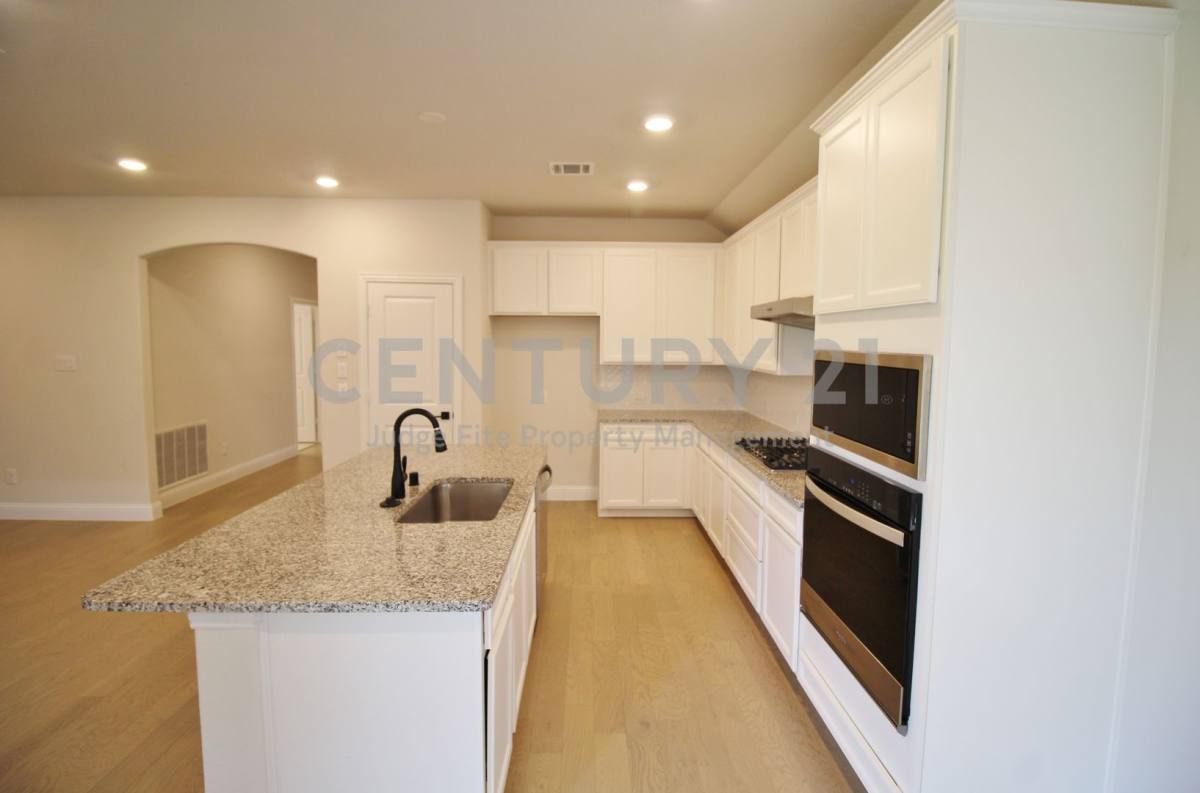 House for rent at 1124 Longhorn Lane, Forney, TX 75126