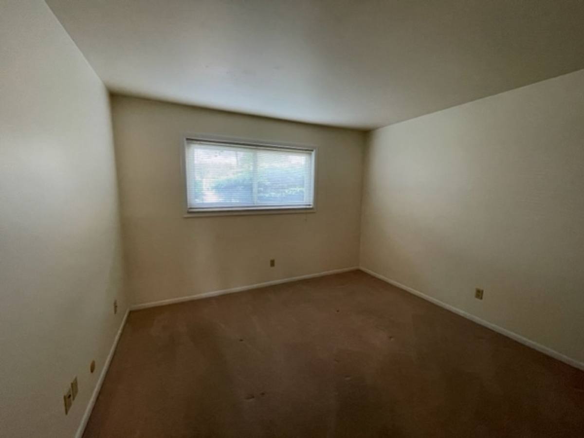 Apartment for rent at 9500 W Smith St, Yorktown, IN 47396