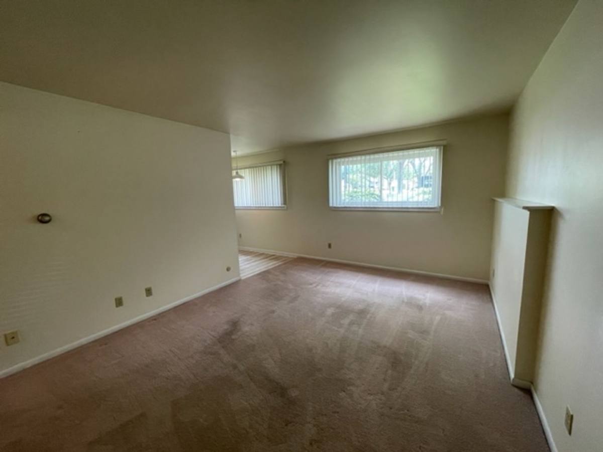 Apartment for rent at 9500 W Smith St, Yorktown, IN 47396