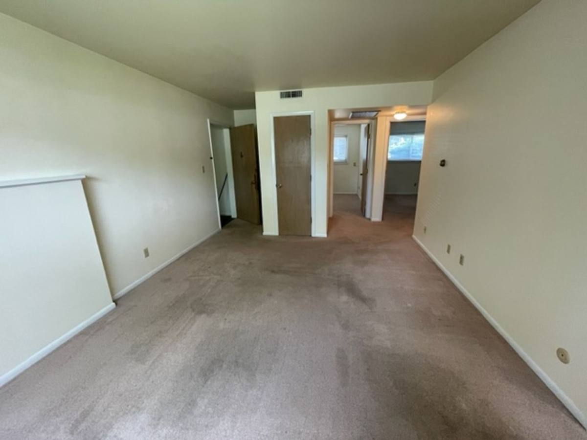 Apartment for rent at 9500 W Smith St, Yorktown, IN 47396