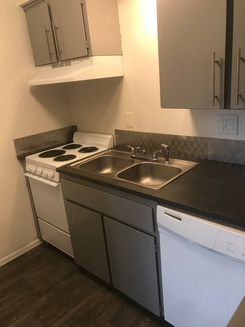 Apartment for rent at 1955 33 Ave, Longview, WA 98632