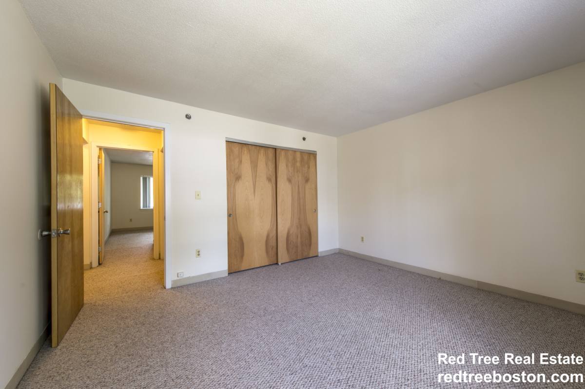 Townhouse for rent at 152 N Beacon St #A2, Brighton, MA 02135