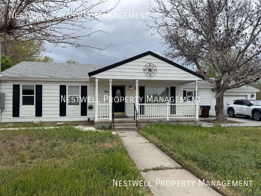 House for rent at 254 E Main St, Grantsville, UT 84029