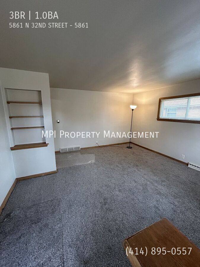 Apartment for rent at 5861 N 32nd St, Milwaukee, WI 53209