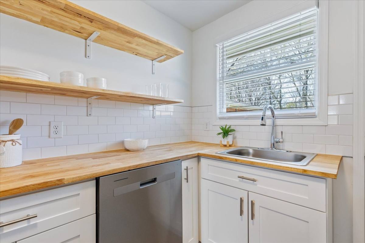 Condo for rent at 627 Shelby Ave, Nashville, TN 37206