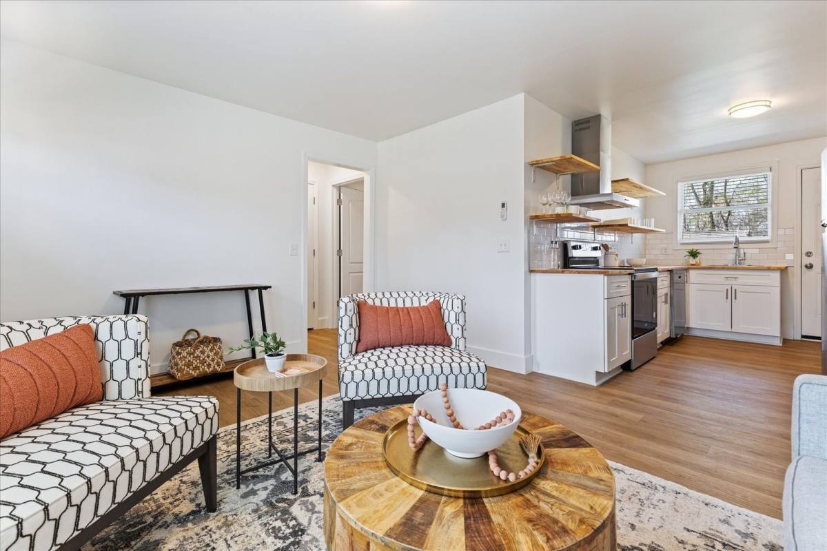 Condo for rent at 627 Shelby Ave, Nashville, TN 37206