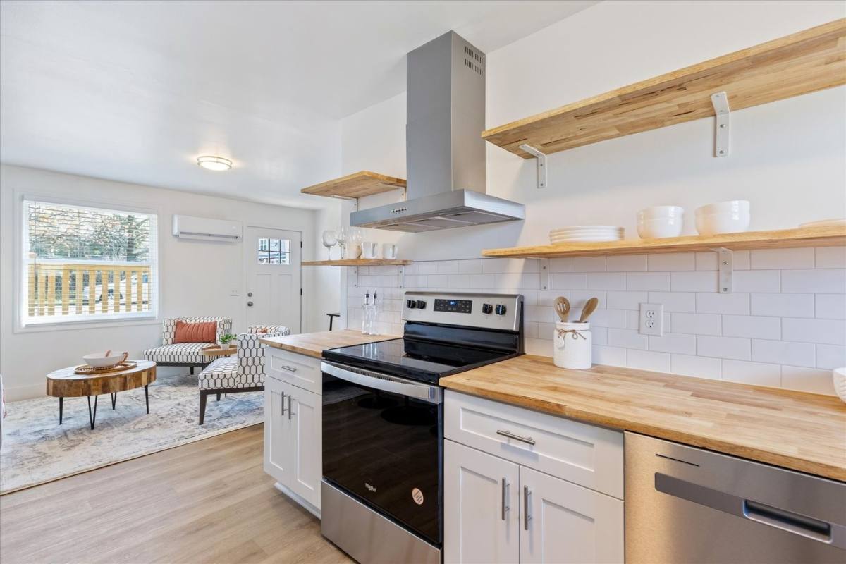 Condo for rent at 627 Shelby Ave, Nashville, TN 37206