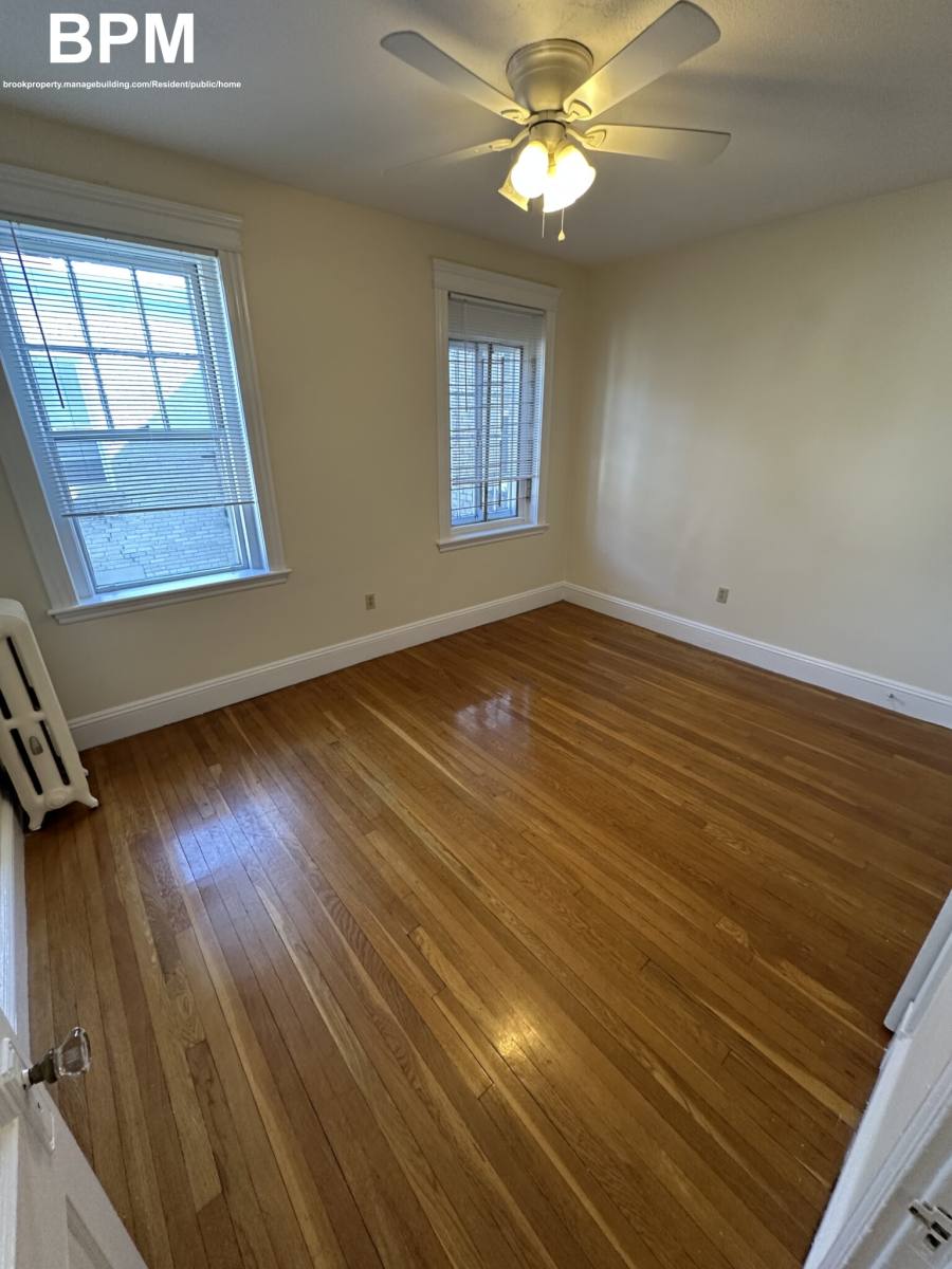 Apartment for rent at 37 Wendell St, Cambridge, MA 02138