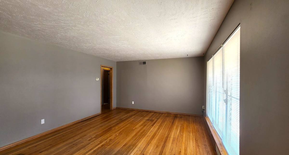 House for rent at 209 W Coe Dr, Oklahoma City, OK 73110