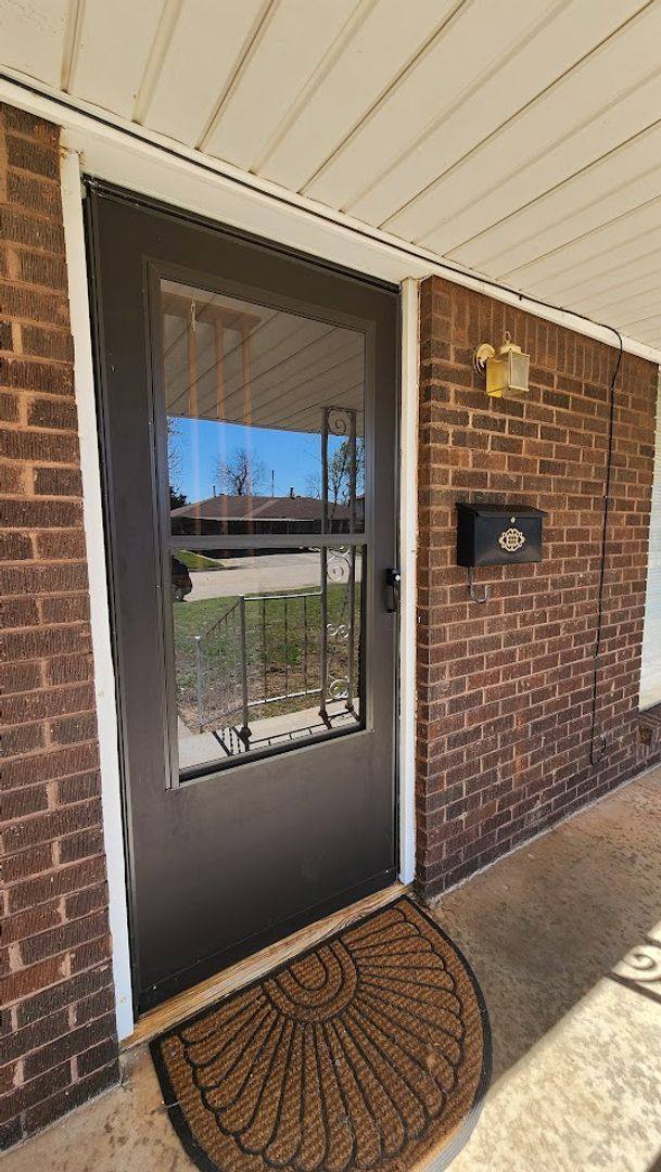 House for rent at 209 W Coe Dr, Oklahoma City, OK 73110
