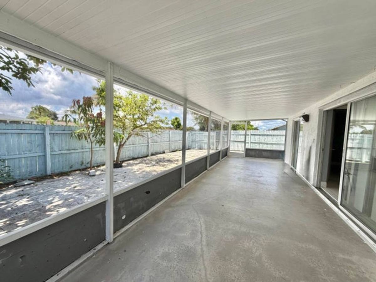 House for rent at 5072 Arbor Glen Circle, Lake Worth, FL 33463