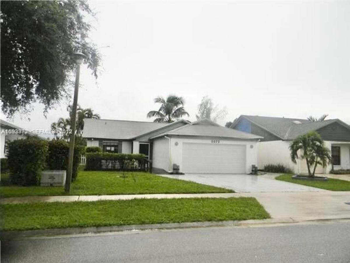 House for rent at 5072 Arbor Glen Circle, Lake Worth, FL 33463
