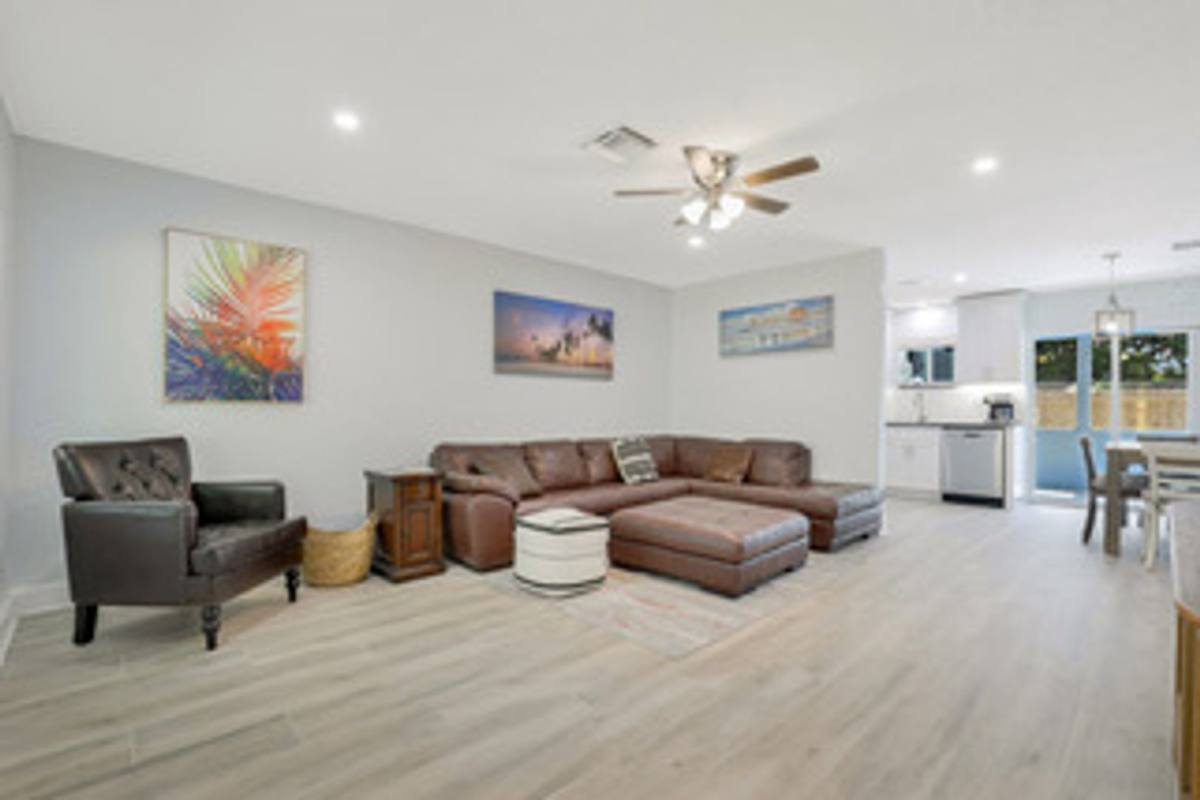 Apartment for rent at 2529 Linwood Ave, Naples, FL 34112