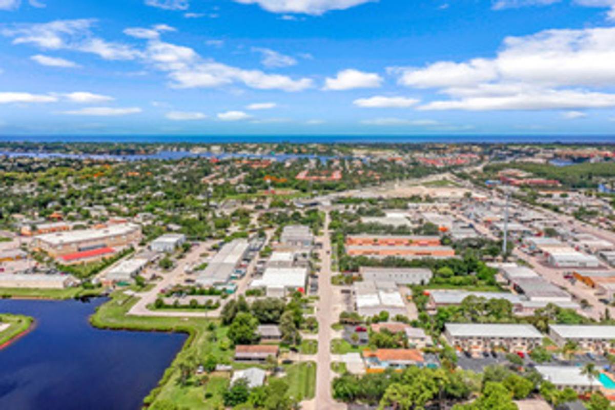 Apartment for rent at 2529 Linwood Ave, Naples, FL 34112