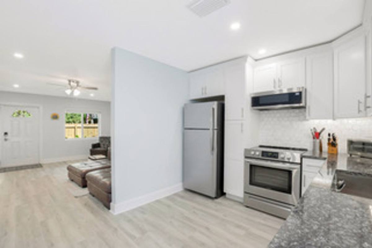 Apartment for rent at 2529 Linwood Ave, Naples, FL 34112