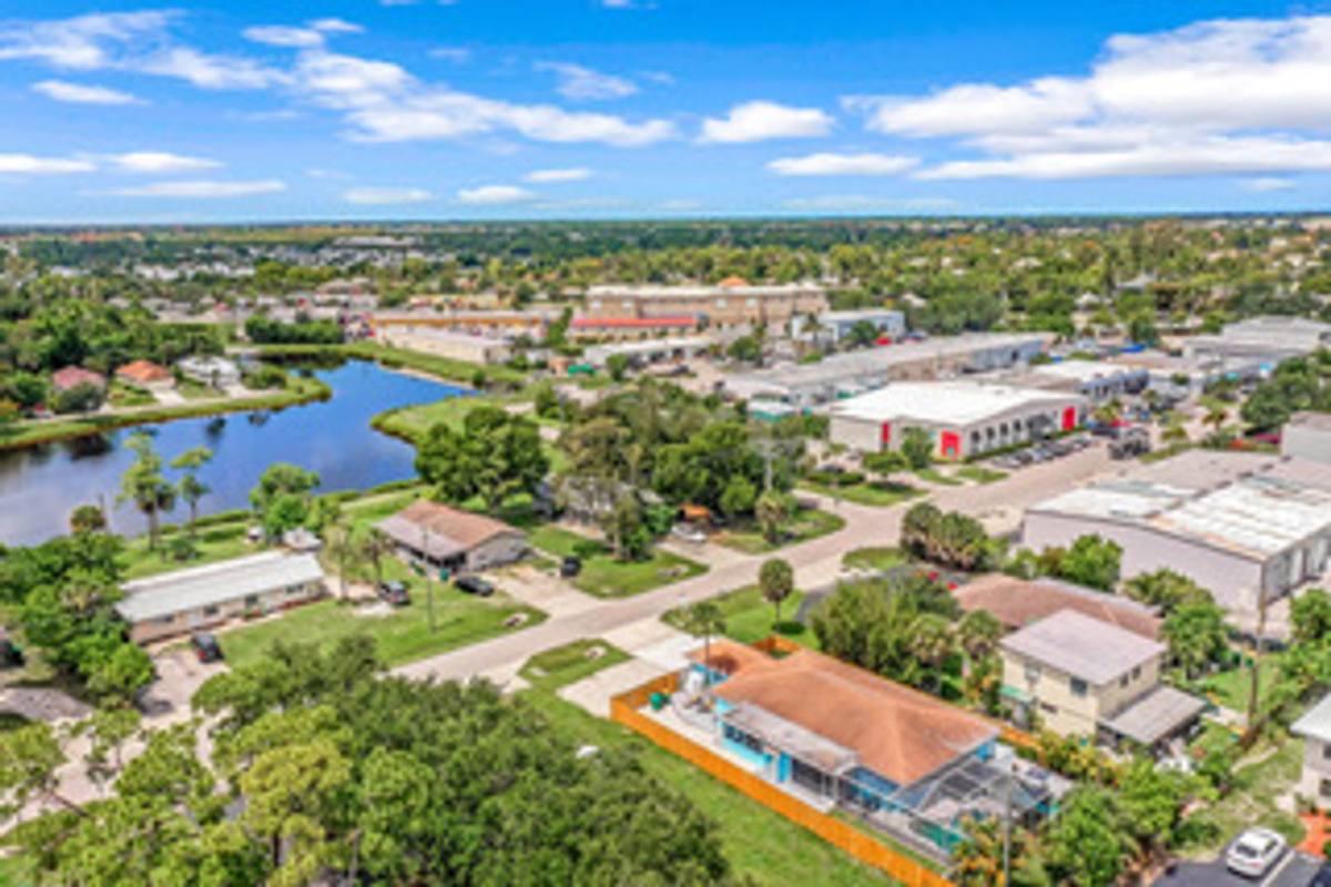 Apartment for rent at 2529 Linwood Ave, Naples, FL 34112