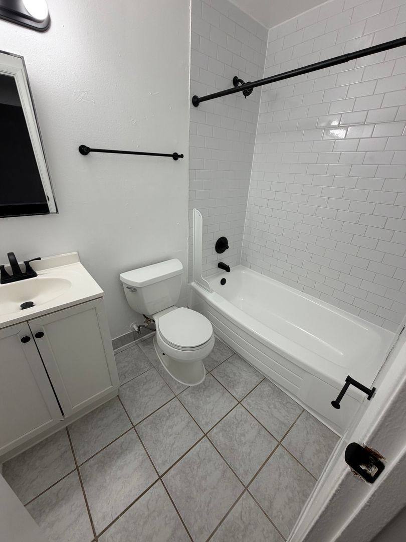 Apartment for rent at 1531 Alcatraz, Berkeley, CA 94703
