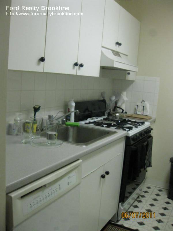Apartment for rent at 44 Washington #1002, Brookline, MA 02445