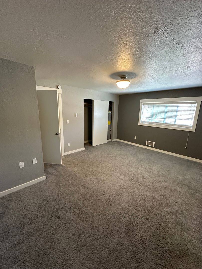 Apartment for rent at 2401 Elm St, Bellingham, WA 98225
