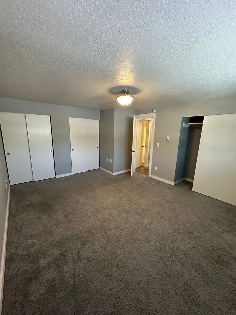 Apartment for rent at 2401 Elm St, Bellingham, WA 98225