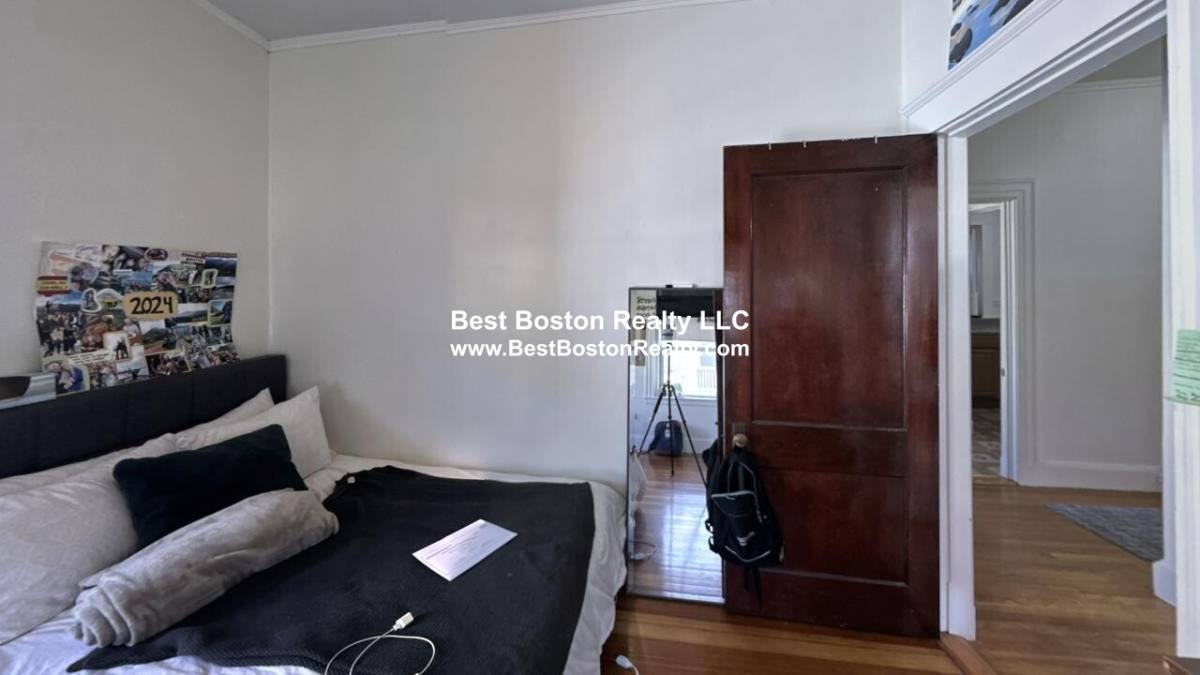 Apartment for rent at 163 Summer #25, Somerville, MA 02143