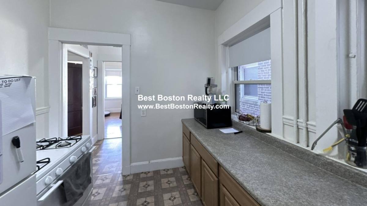 Apartment for rent at 163 Summer #25, Somerville, MA 02143