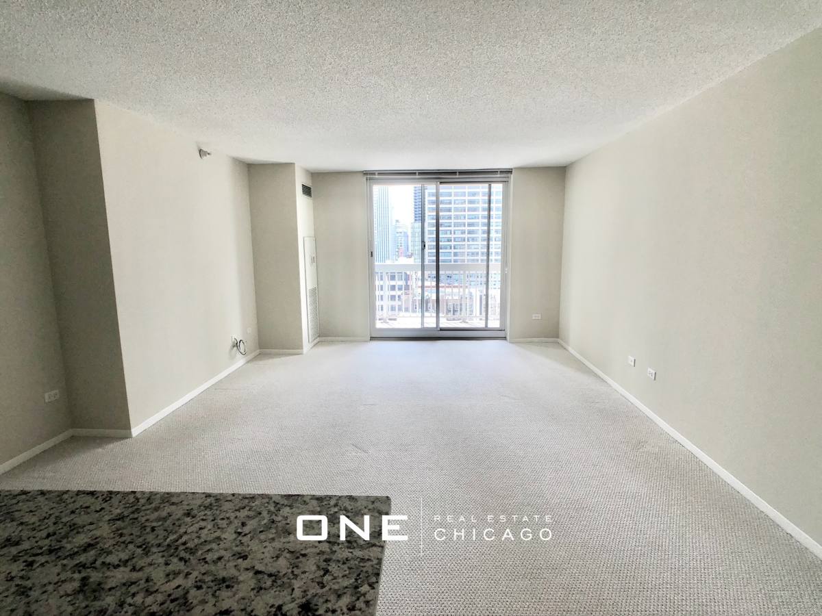 Apartment for rent at 528 N State 3, Chicago, IL 60654