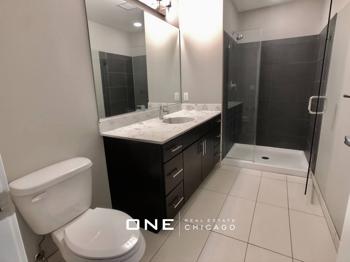 Apartment for rent at 117 N Desplaines #4, Chicago, IL 60661