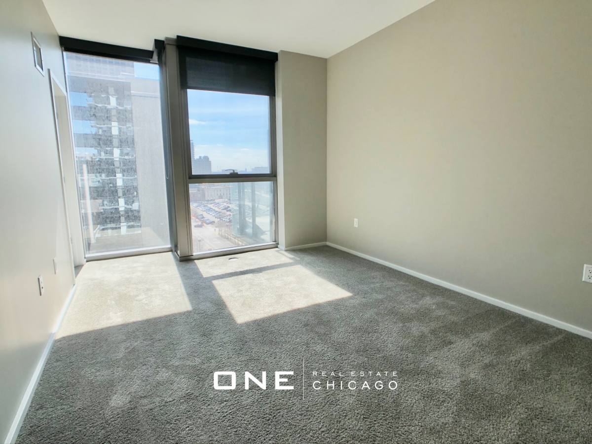 Apartment for rent at 117 N Desplaines #4, Chicago, IL 60661